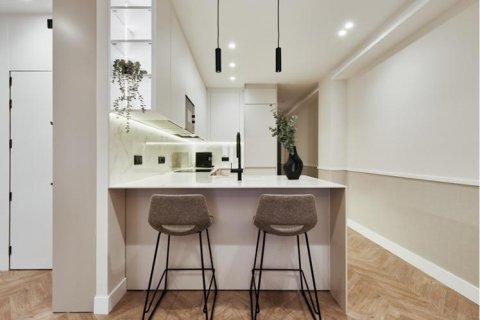 Dzīvoklis pārdošanā Madrid, Spānijā 3 istabas, 141 m2 Nr. 165667 - attēls 5