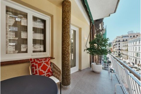 Dzīvoklis pārdošanā Madrid, Spānijā 3 istabas, 141 m2 Nr. 165667 - attēls 26