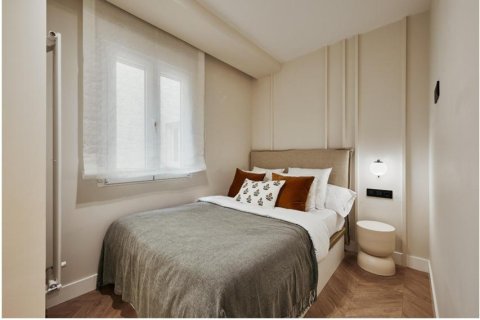 Dzīvoklis pārdošanā Madrid, Spānijā 3 istabas, 141 m2 Nr. 165667 - attēls 19