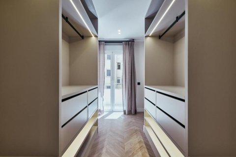 Dzīvoklis pārdošanā Madrid, Spānijā 3 istabas, 141 m2 Nr. 165667 - attēls 12