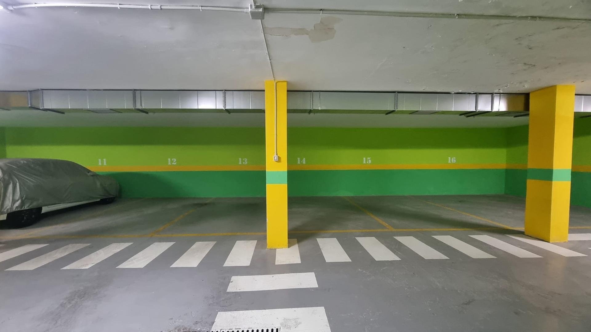 Parking à Torrevieja, Alicante, Espagne 10 m2 No. 182809