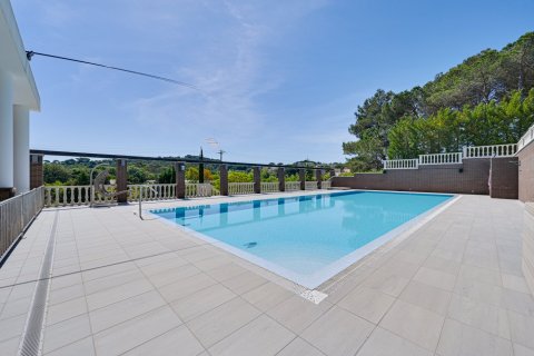 Villa à vendre Barcelona, Espagne, 6 chambres, 1900 m2 No. 133644 - photo 6