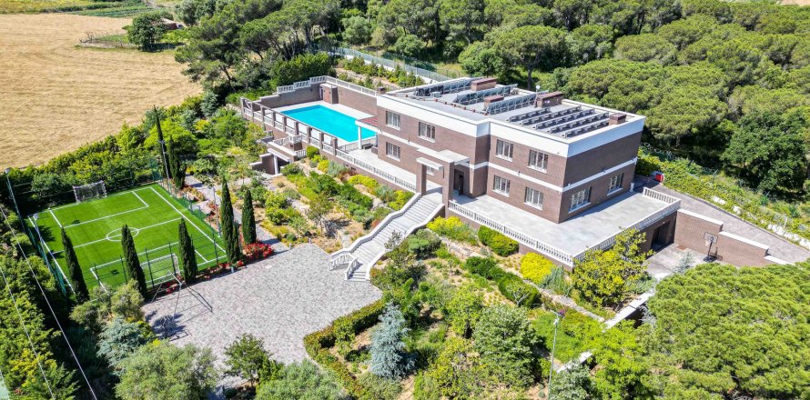 Villa Barcelona, Espagne 6 chambres, 1900 m2 No. 133644