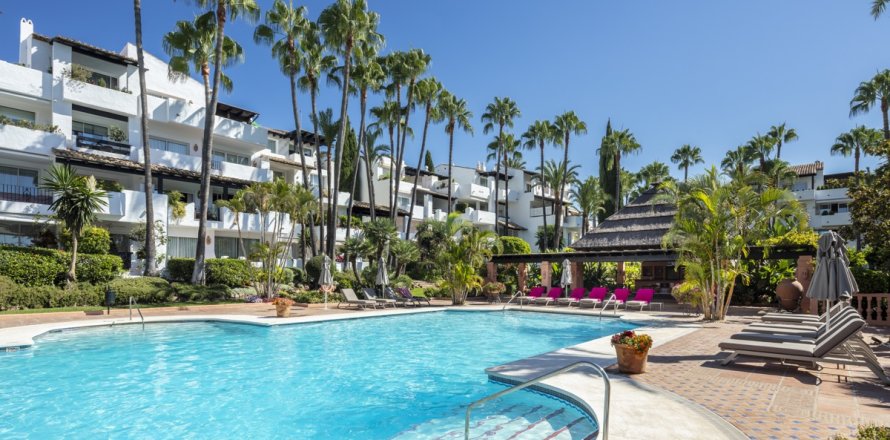 Bungalow i Marbella, Malaga, Spanien 3 sovrum, 118 kvm. Nr. 133648