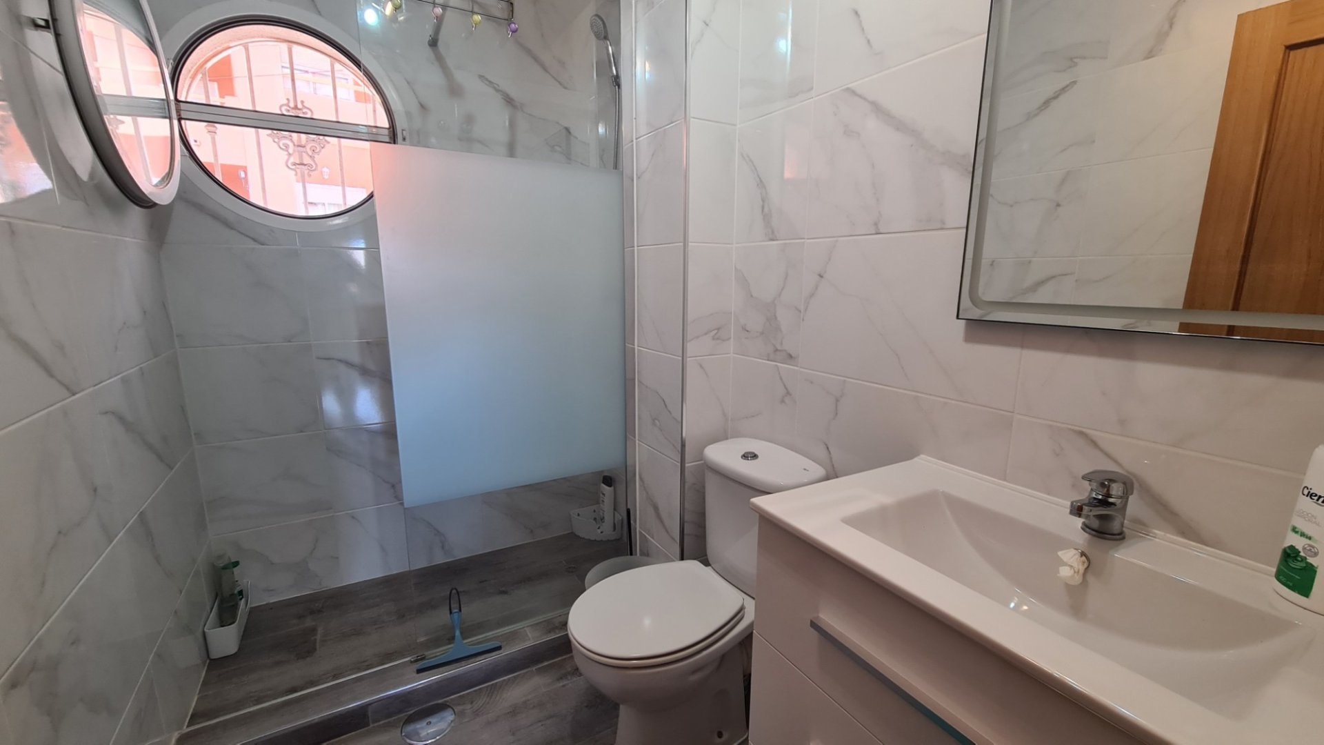 Lägenhet i Alicante, Spanien 3 sovrum,  Nr. 133643