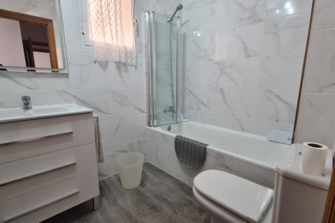 Apartment for sale Alicante, Spain 3 bedrooms,  No. 133643 - photo 14