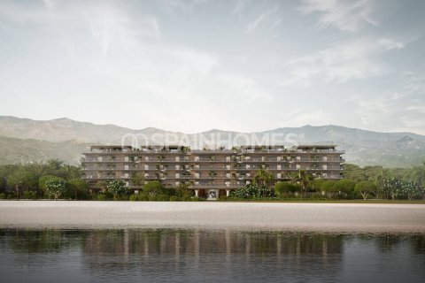 Huoneisto myytävänä Estepona, Malaga, Espanja, 4 makuuhuonetta, 275 m2 No. 191666 - kuva 4