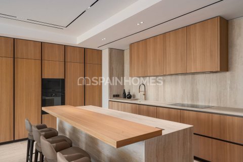 Huoneisto myytävänä Estepona, Malaga, Espanja, 3 makuuhuonetta, 212 m2 No. 191665 - kuva 28