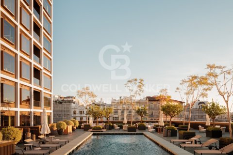 Lägenhet till salu i Barcelona, Spanien 2 sovrum, 235 kvm. Nr. 158610 - foto 2