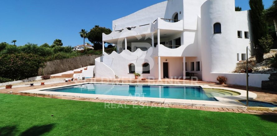 Вилла в Сотогранде, Кадис, Испания 6 спален, 511м2 №158612