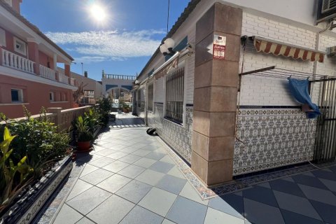 Kaupunkipientalo myytävänä La Mata, Alicante, Espanja, 3 makuuhuonetta, 80 m2 No. 145341 - kuva 23