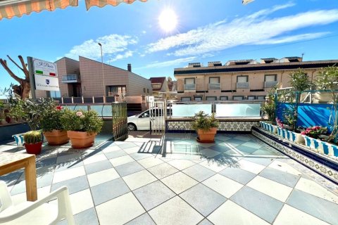 Kaupunkipientalo myytävänä La Mata, Alicante, Espanja, 3 makuuhuonetta, 80 m2 No. 145341 - kuva 7