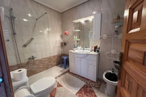 Kaupunkipientalo myytävänä La Mata, Alicante, Espanja, 3 makuuhuonetta, 80 m2 No. 145341 - kuva 20