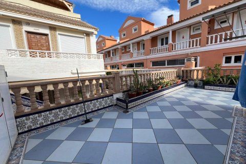 Kaupunkipientalo myytävänä La Mata, Alicante, Espanja, 3 makuuhuonetta, 80 m2 No. 145341 - kuva 8