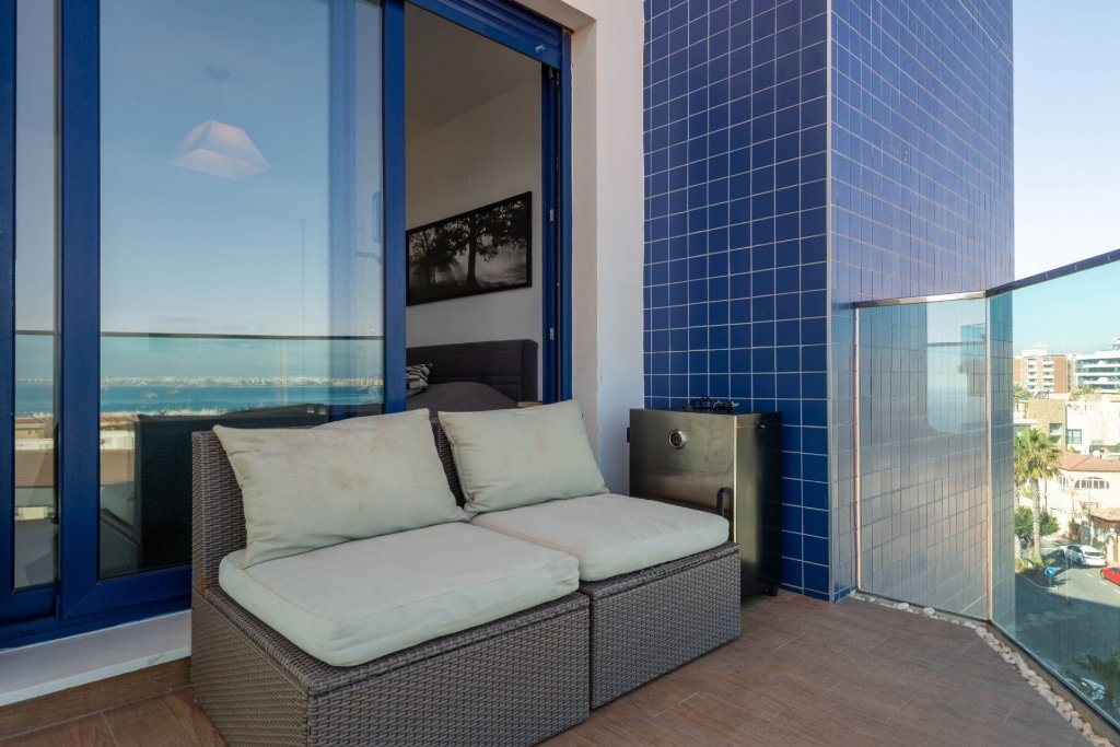 Apartment in Punta Prima, Alicante, Spain 2 bedrooms, 72 sq.m. No. 145342