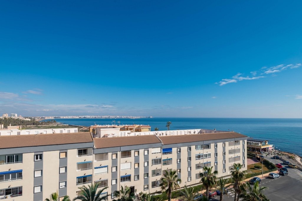 Apartment in Punta Prima, Alicante, Spain 2 bedrooms, 72 sq.m. No. 145342