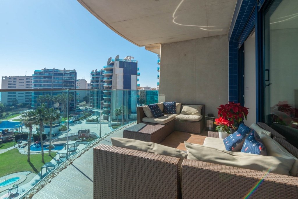 Apartment in Punta Prima, Alicante, Spain 2 bedrooms, 72 sq.m. No. 145342