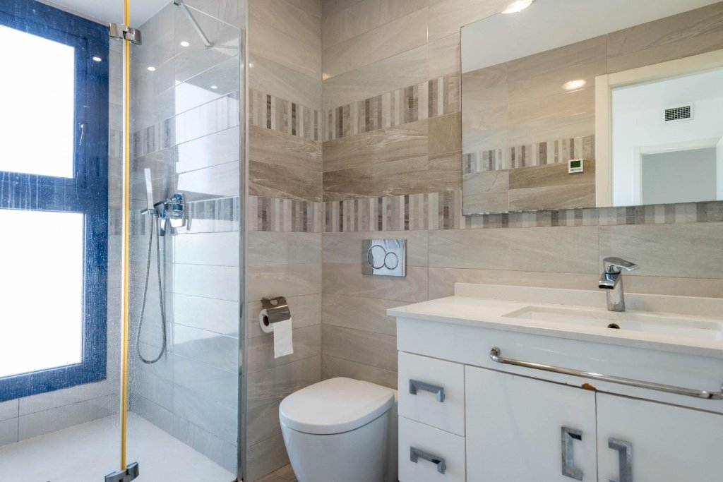 Apartment in Punta Prima, Alicante, Spain 2 bedrooms, 72 sq.m. No. 145342