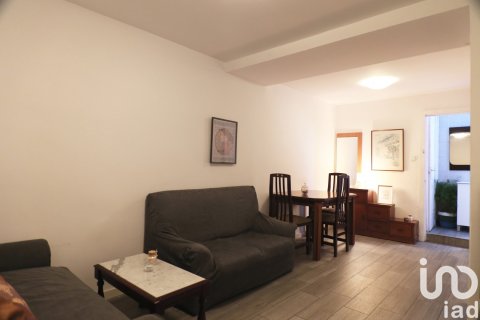 Huoneisto myytävänä L'Hospitalet de Llobregat, Barcelona, Espanja, 5 makuuhuonetta, 100 m2 No. 154047 - kuva 18