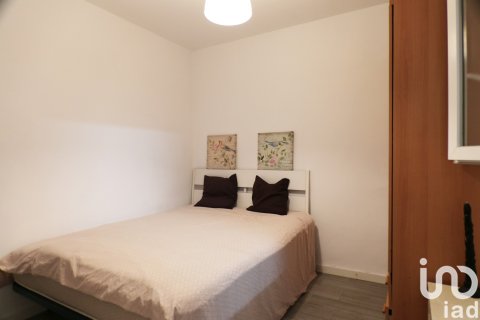 Huoneisto myytävänä L'Hospitalet de Llobregat, Barcelona, Espanja, 5 makuuhuonetta, 100 m2 No. 154047 - kuva 23