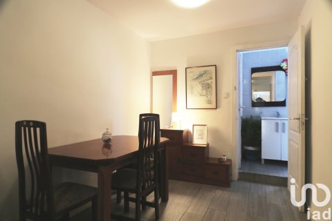 Huoneisto myytävänä L'Hospitalet de Llobregat, Barcelona, Espanja, 5 makuuhuonetta, 100 m2 No. 154047 - kuva 22