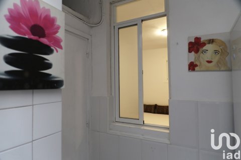 Huoneisto myytävänä L'Hospitalet de Llobregat, Barcelona, Espanja, 5 makuuhuonetta, 100 m2 No. 154047 - kuva 16