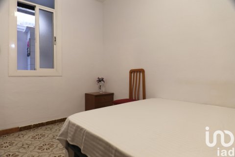 Huoneisto myytävänä L'Hospitalet de Llobregat, Barcelona, Espanja, 5 makuuhuonetta, 100 m2 No. 154047 - kuva 13