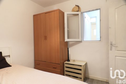 Huoneisto myytävänä L'Hospitalet de Llobregat, Barcelona, Espanja, 5 makuuhuonetta, 100 m2 No. 154047 - kuva 24