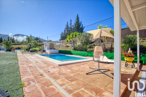 Сasa en venta en Cártama, Málaga, España 3 dormitorios, 3643 m2 No. 154050 - foto 3