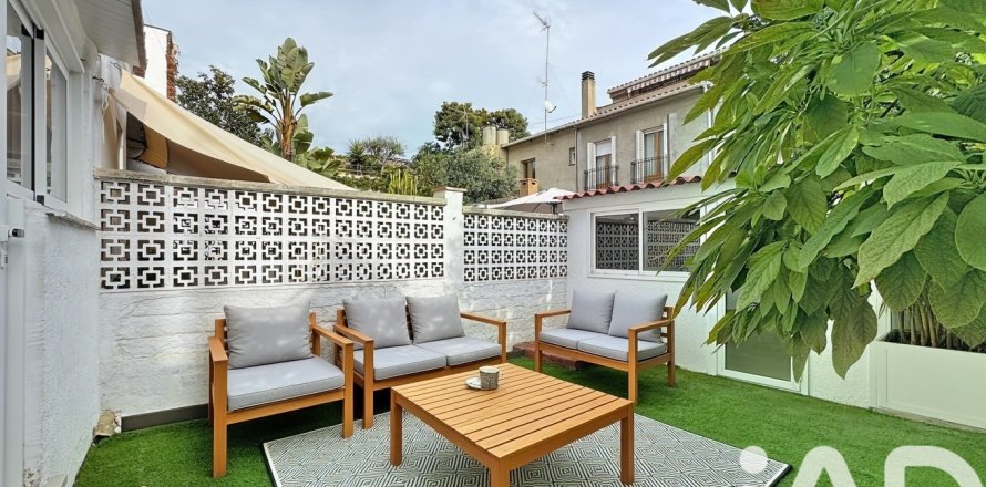 Talo El Masnou, Barcelona, Espanja 4 makuuhuonetta, 110 m2 No. 152626
