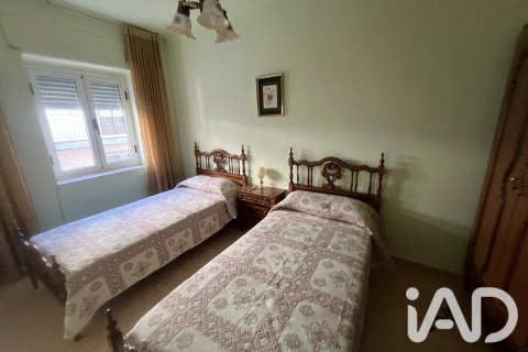 Apartment for sale in Ciudad Rodrigo, Salamanca, Spain 3 bedrooms, 89 sq.m. No. 188241 - photo 11