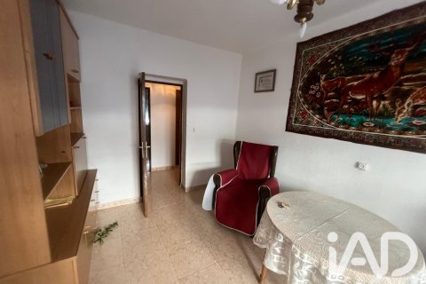 Apartment for sale in Ciudad Rodrigo, Salamanca, Spain 3 bedrooms, 89 sq.m. No. 188241 - photo 2