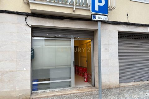 Ladengeschäft in Parets del Vallès, Barcelona, Spanien 2 Schlafzimmer, 85 m2 Nr. 186397