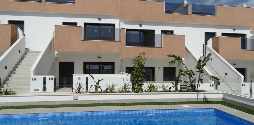 Bungalowi Pilar de la Horadada, Alicante, Espanja 3 makuuhuonetta, 96 m2 No. 134174