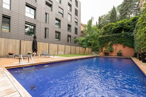 Apartamento en venta en Barcelona, España 6 dormitorios, No. 141017 - foto 4