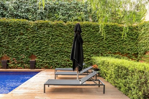 Apartamento en venta en Barcelona, España 6 dormitorios, No. 141017 - foto 20