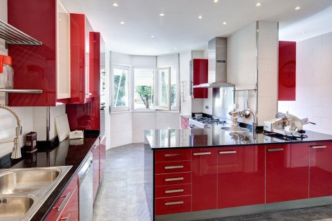 Māja pārdošanā Barcelona, Spānijā 7 istabas, Nr. 141024 - attēls 9