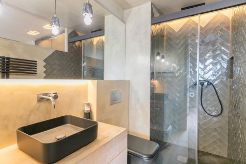 Huoneisto myytävänä Barcelona, Espanja, 3 makuuhuonetta, No. 141023 - kuva 26