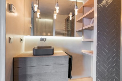Huoneisto myytävänä Barcelona, Espanja, 3 makuuhuonetta, No. 141023 - kuva 27