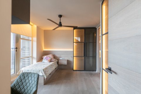 Huoneisto myytävänä Barcelona, Espanja, 3 makuuhuonetta, No. 141023 - kuva 29