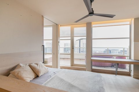 Huoneisto myytävänä Barcelona, Espanja, 3 makuuhuonetta, No. 141023 - kuva 24