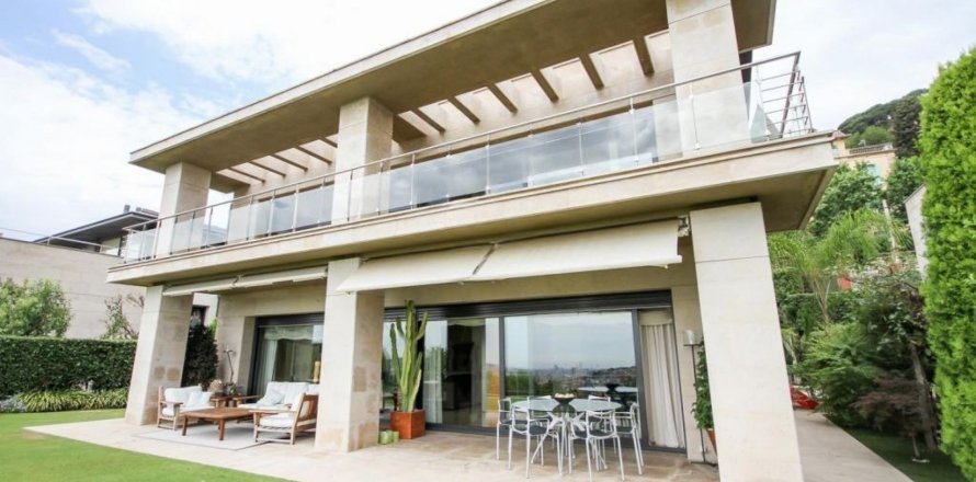 Сasa en Barcelona, España 5 dormitorios, No. 141018