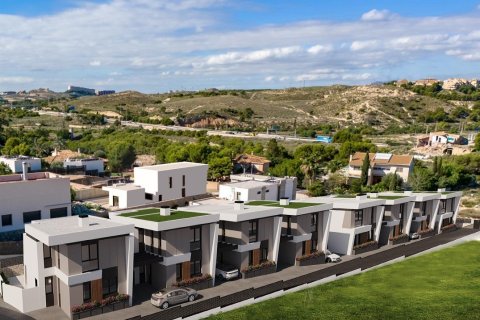 Villa for sale in San Juan, Alicante, Spain 4 bedrooms, 179 sq.m. No. 165660 - photo 6