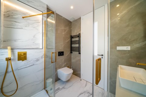 Apartment for sale in Madrid, Spain 3 bedrooms, 164 sq.m. No. 165655 - photo 26