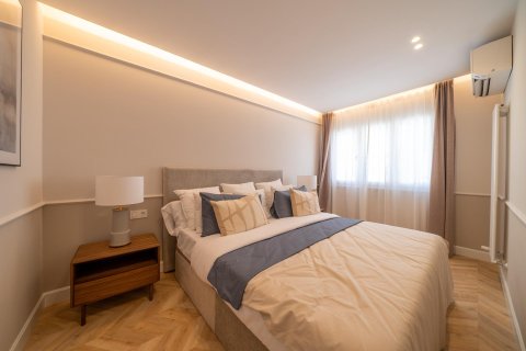 Apartment for sale in Madrid, Spain 3 bedrooms, 164 sq.m. No. 165655 - photo 30