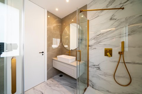 Apartment for sale in Madrid, Spain 3 bedrooms, 164 sq.m. No. 165655 - photo 27