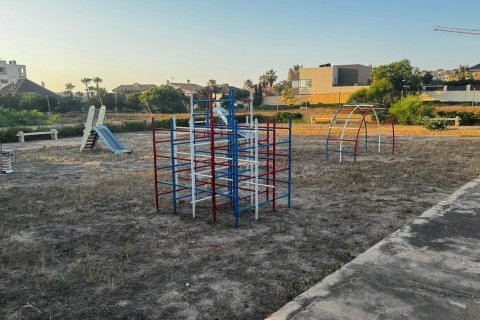 Apartment for sale in Torrevieja, Alicante, Spain 3 bedrooms,  No. 165658 - photo 19