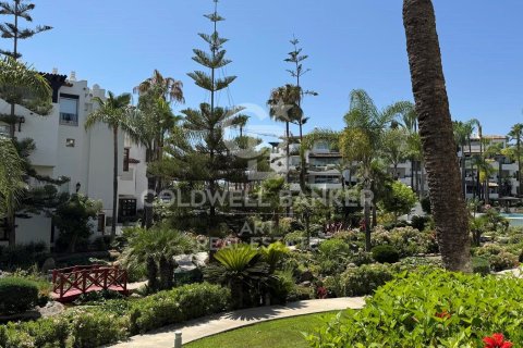 Apartament w Marbella, Malaga, Hiszpania 3 sypialnie, 140 mkw. nr 157519 – zdjęcie 23