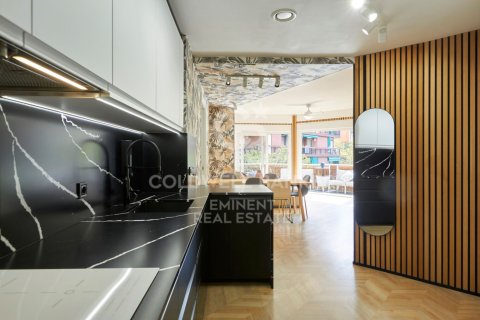 Apartamento en venta en Barcelona, España 4 dormitorios, 127 m2 No. 157516 - foto 9