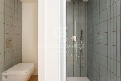 Tvåvåningslägenhet till salu i Barcelona, Spanien 2 sovrum, 117 kvm. Nr. 157521 - foto 28